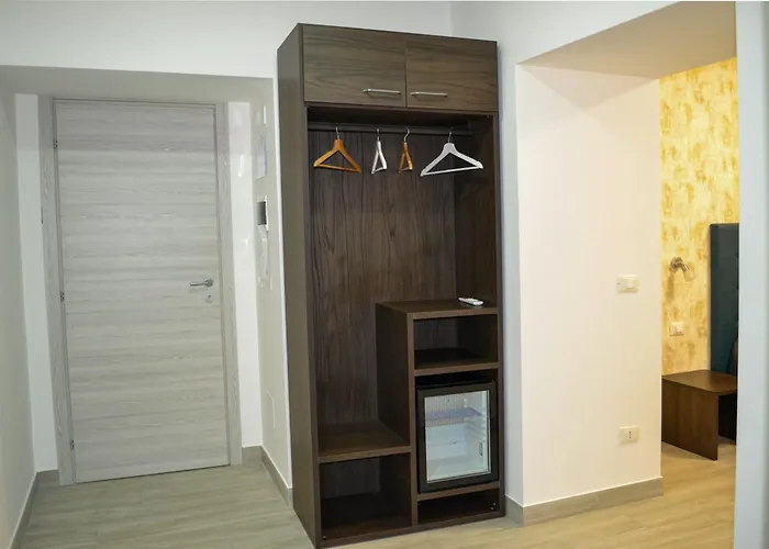 Nives House Roma